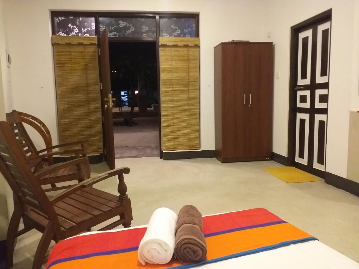 Green Wood Villa Negombo Exterior photo