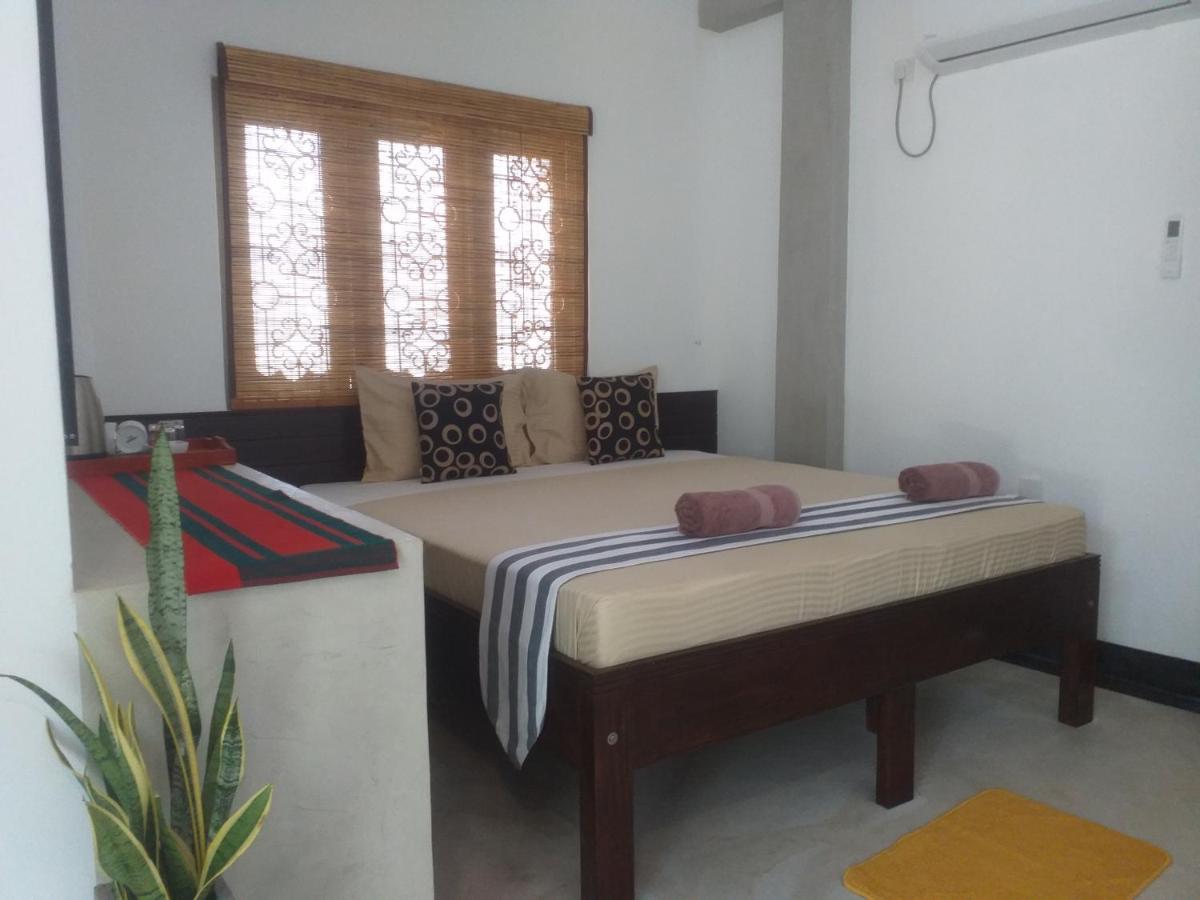 Green Wood Villa Negombo Exterior photo