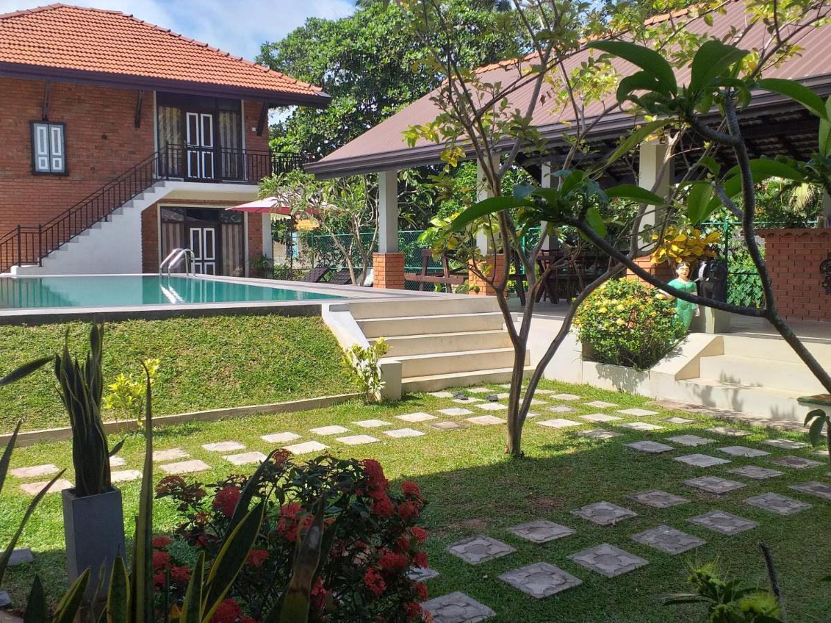 Green Wood Villa Negombo Exterior photo