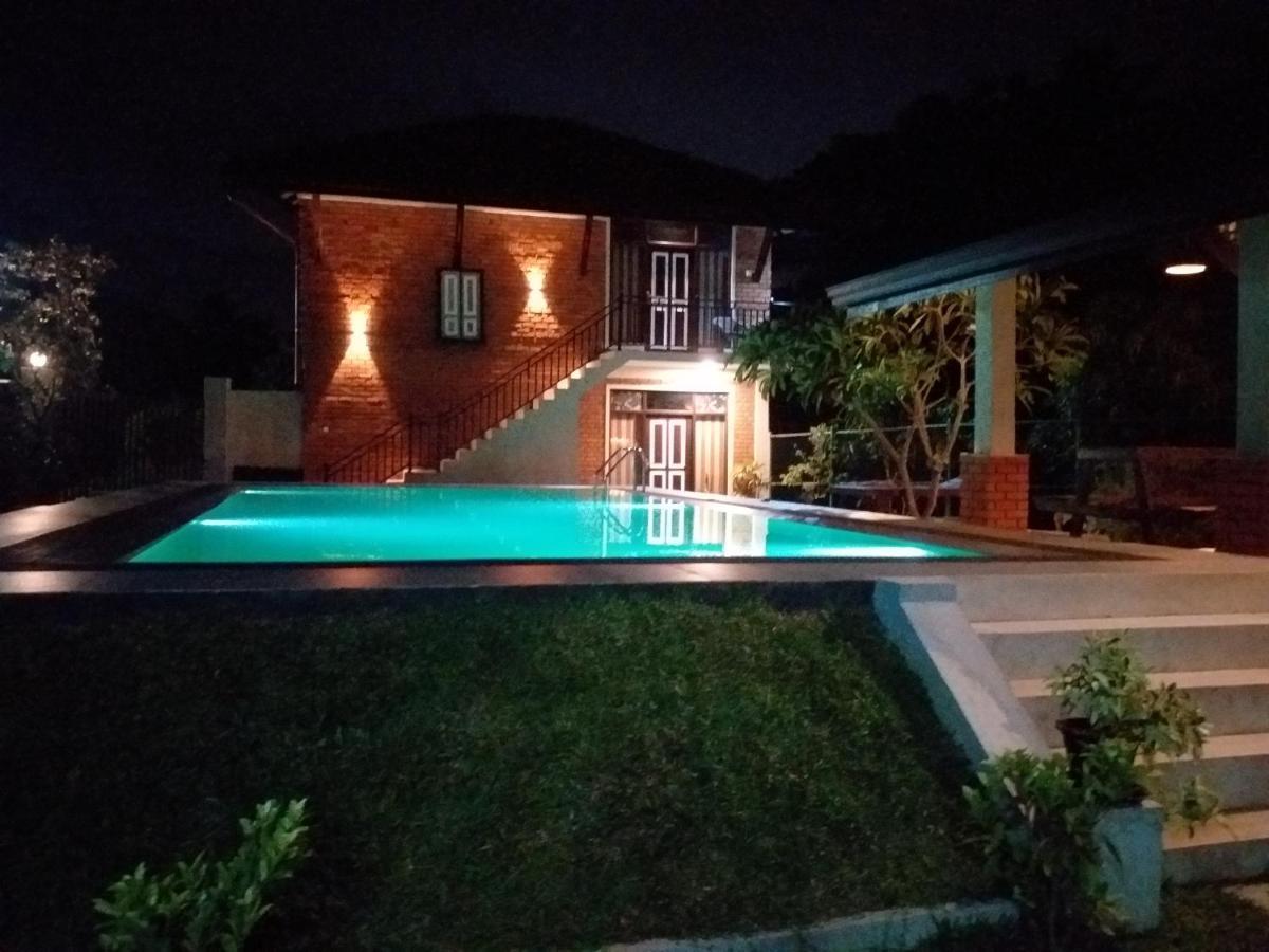 Green Wood Villa Negombo Exterior photo