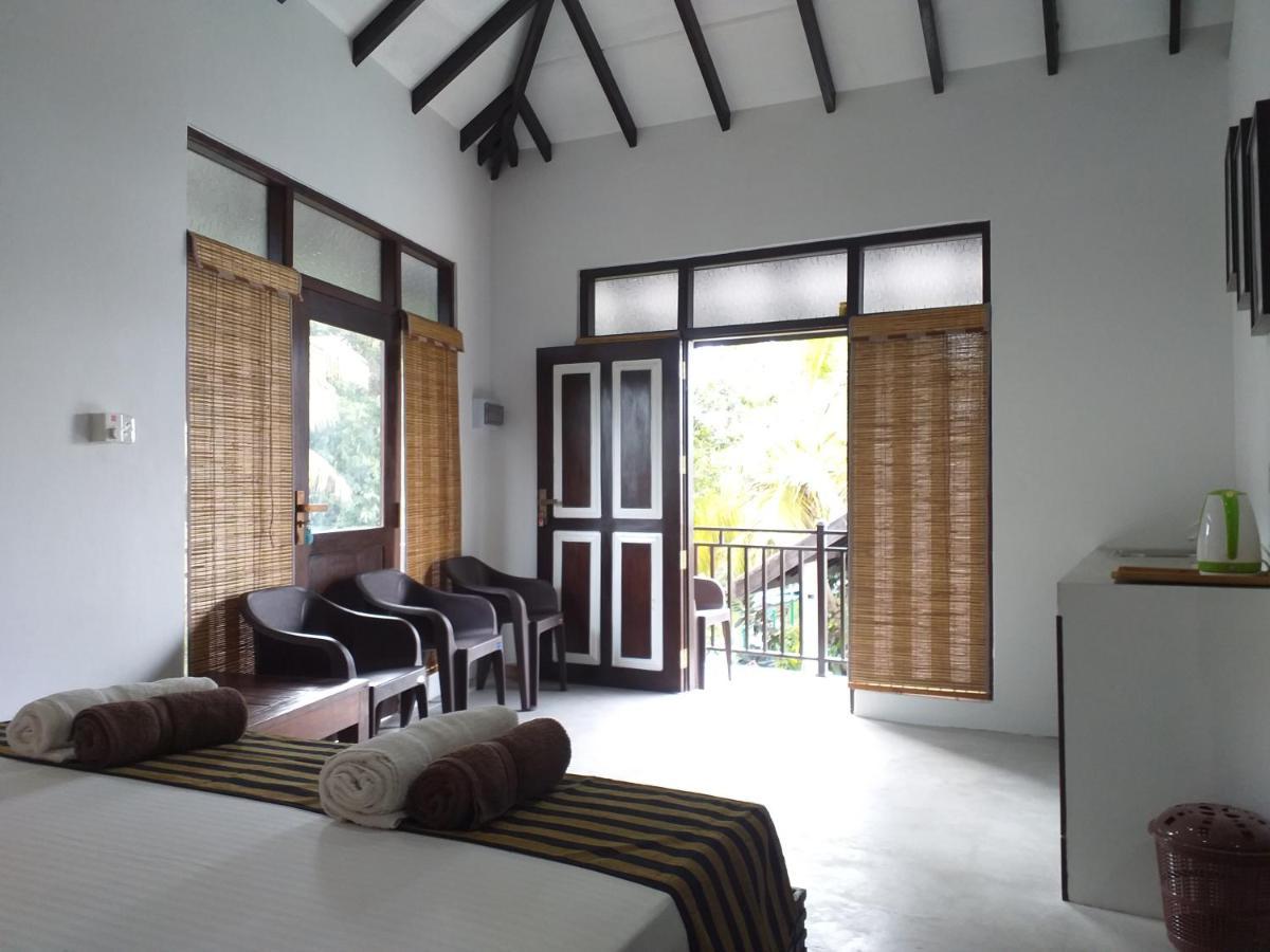 Green Wood Villa Negombo Exterior photo