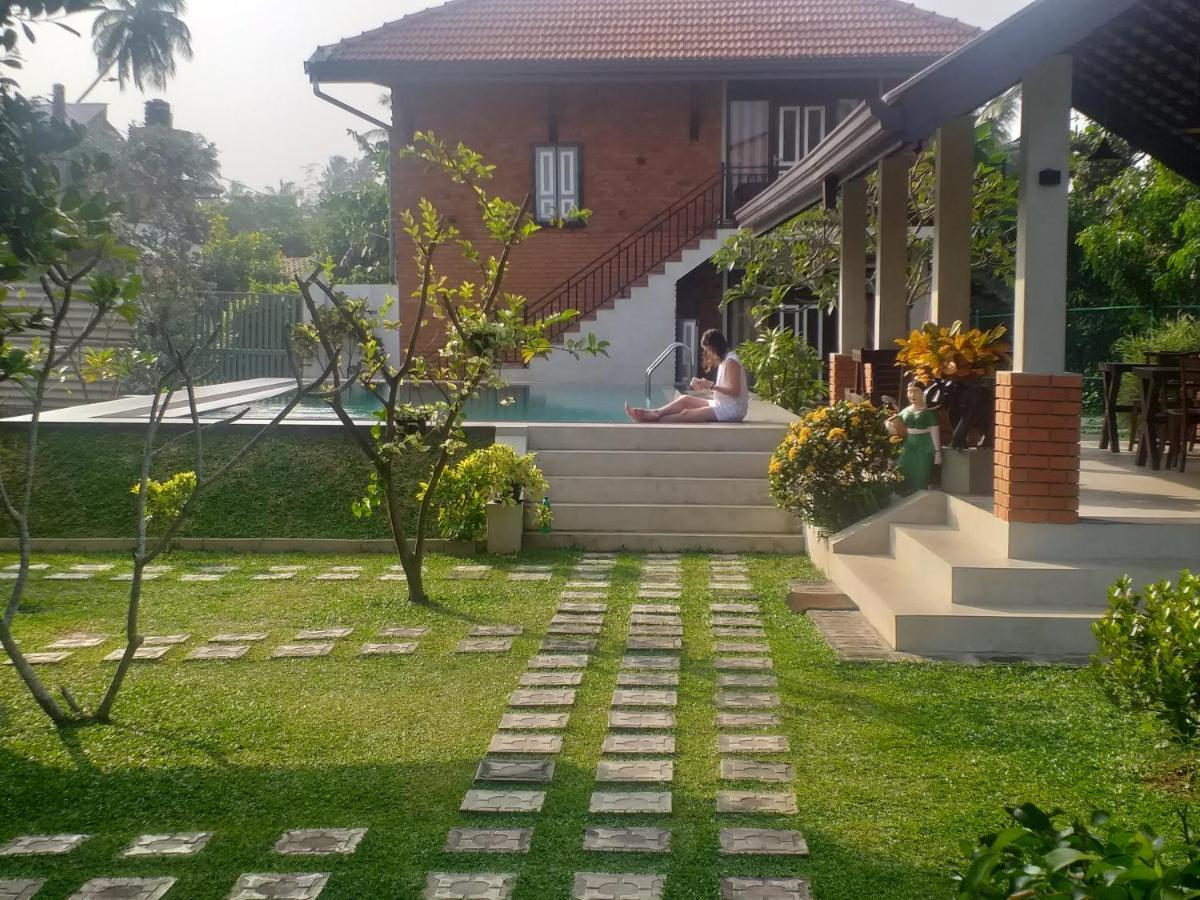 Green Wood Villa Negombo Exterior photo