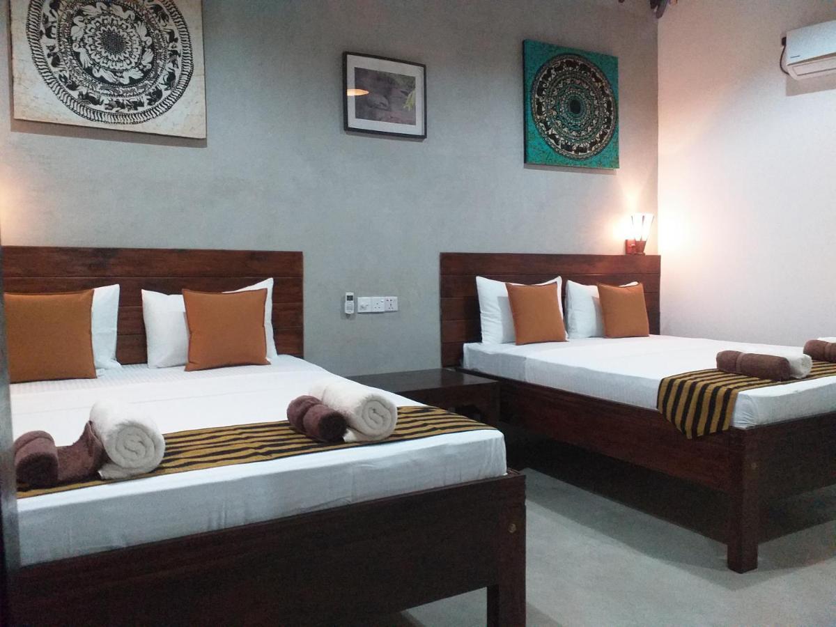 Green Wood Villa Negombo Exterior photo