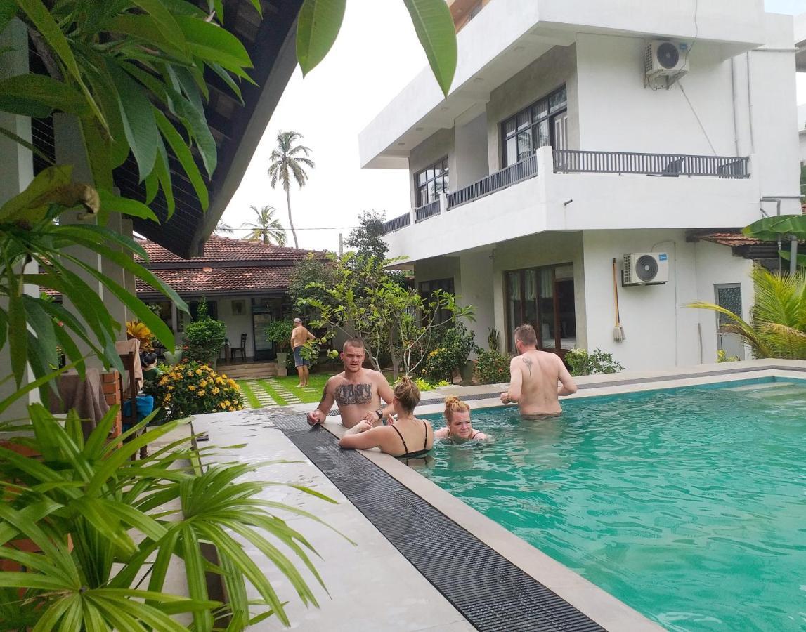 Green Wood Villa Negombo Exterior photo