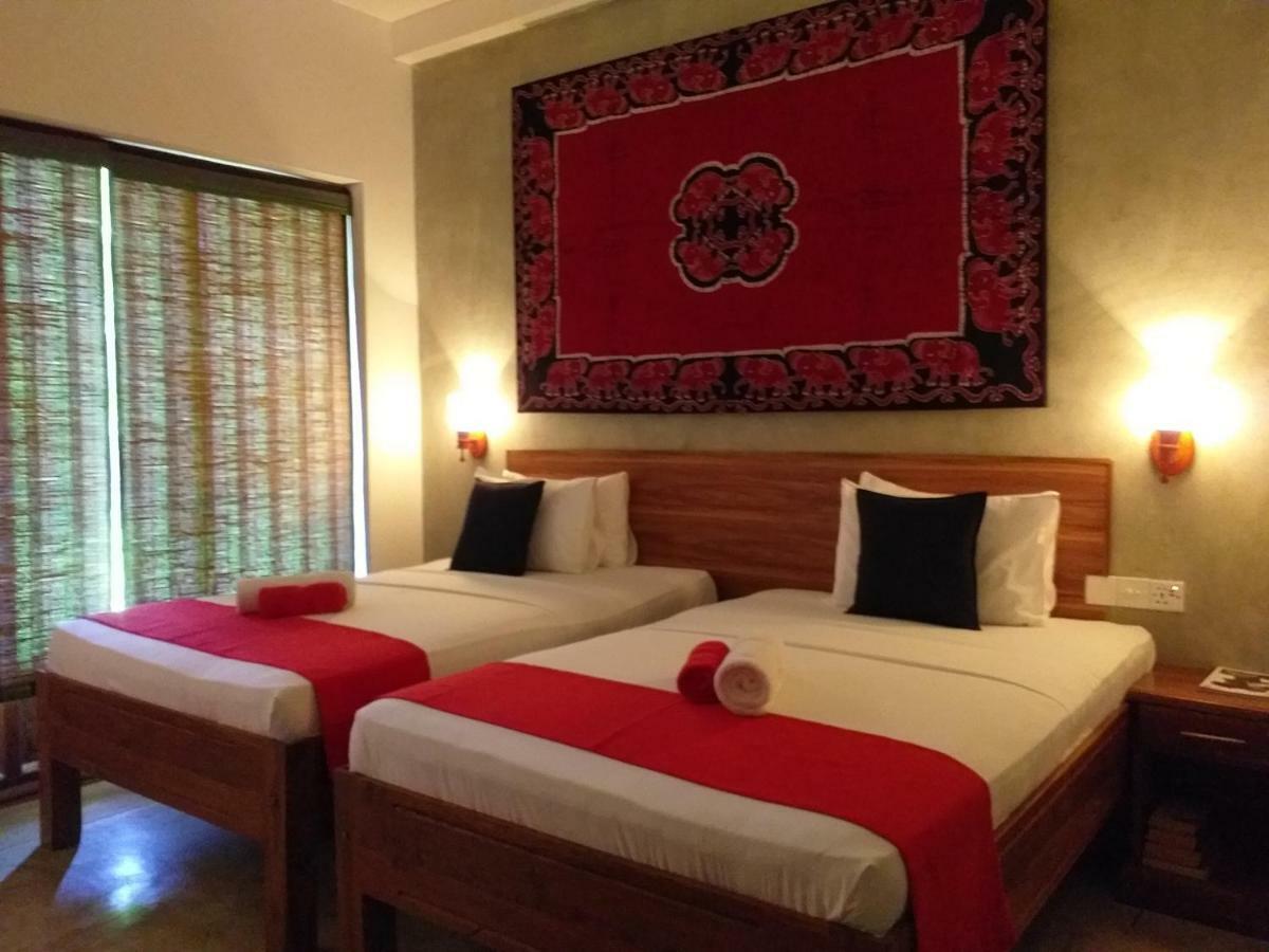 Green Wood Villa Negombo Exterior photo